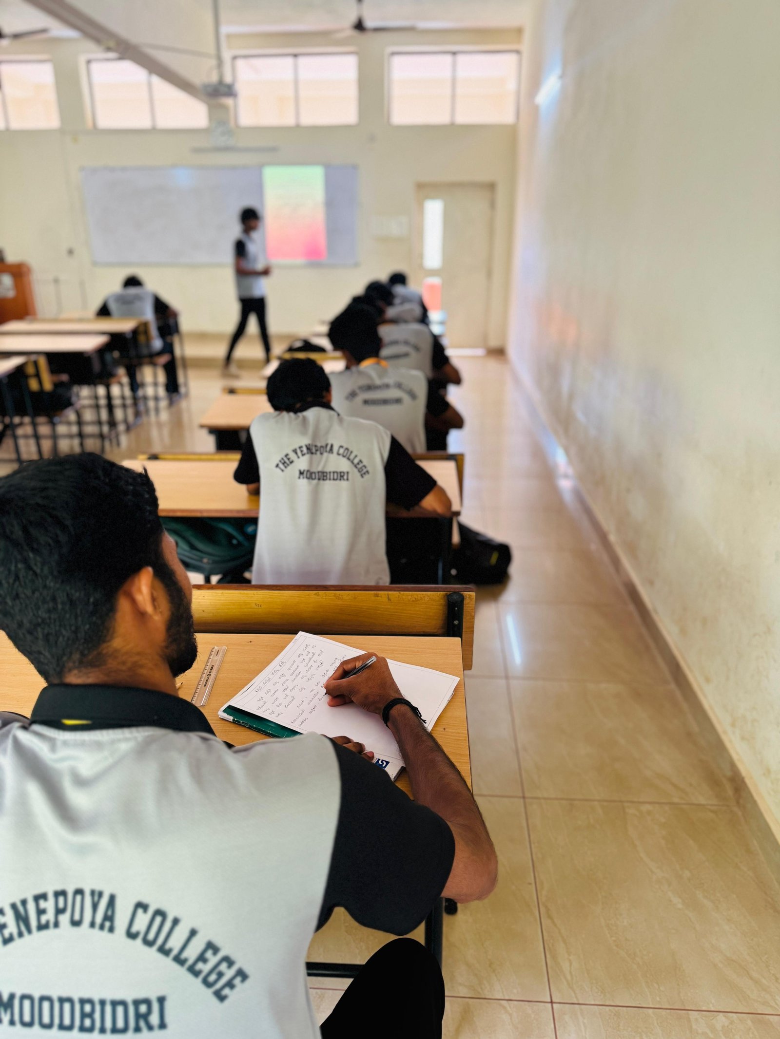 ಕನ್ನಡ ರಾಜ್ಯೋತ್ಸವ – ಕನ್ನಡ ಪ್ರಬಂಧ ಸ್ಪರ್ಧೆ